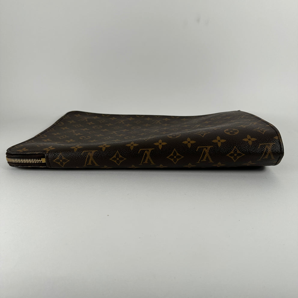 Louis Vuitton Monogram  Etui Voyage Monogram Portfolio Clutch GM