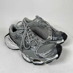 Balenciaga Grey/Silver Stapler Runner Size 41
