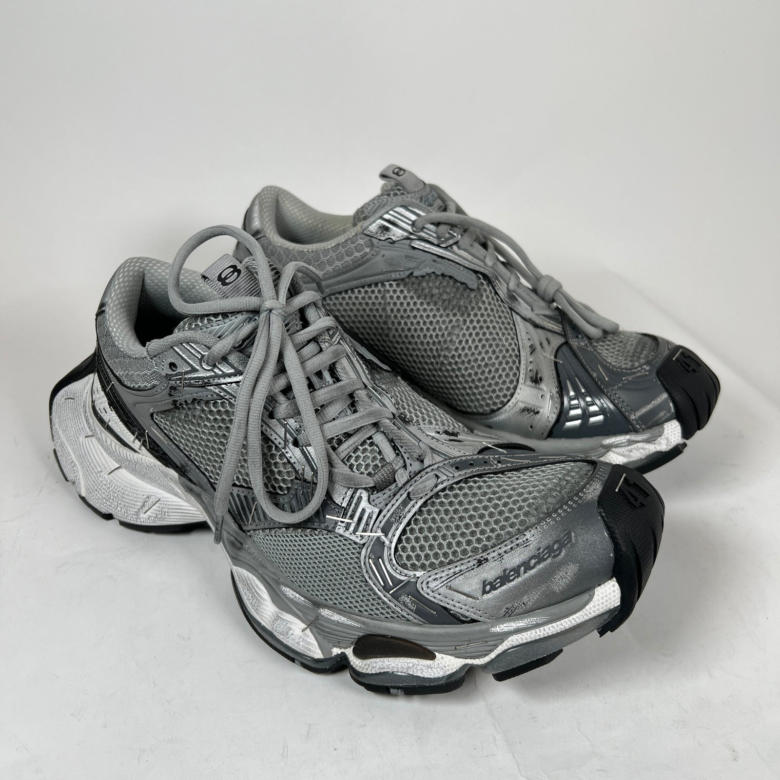Balenciaga Grey/Silver Stapler Runner Size 41