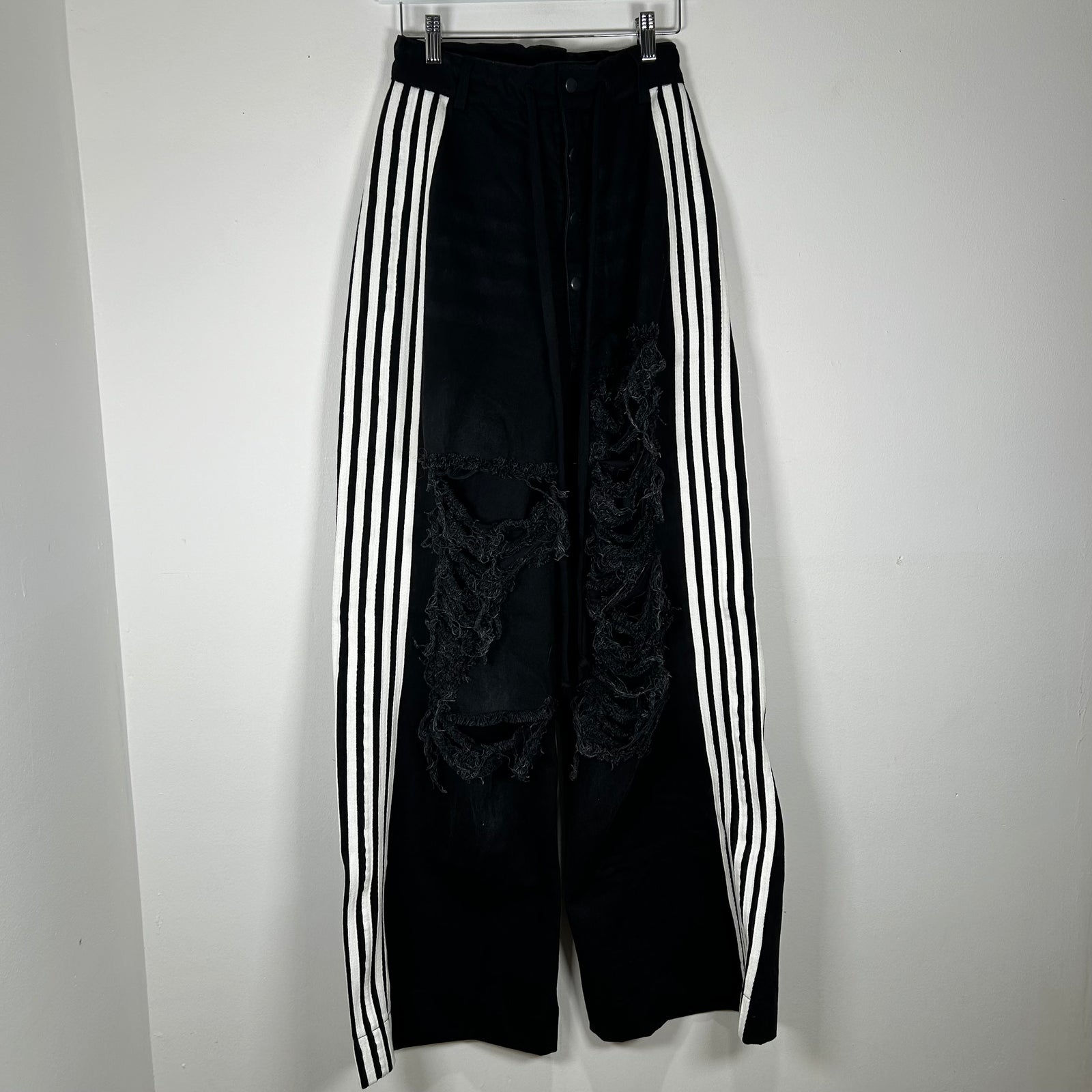 Yori Sport Black 5-Stripe Wide Leg Jeans Size 28