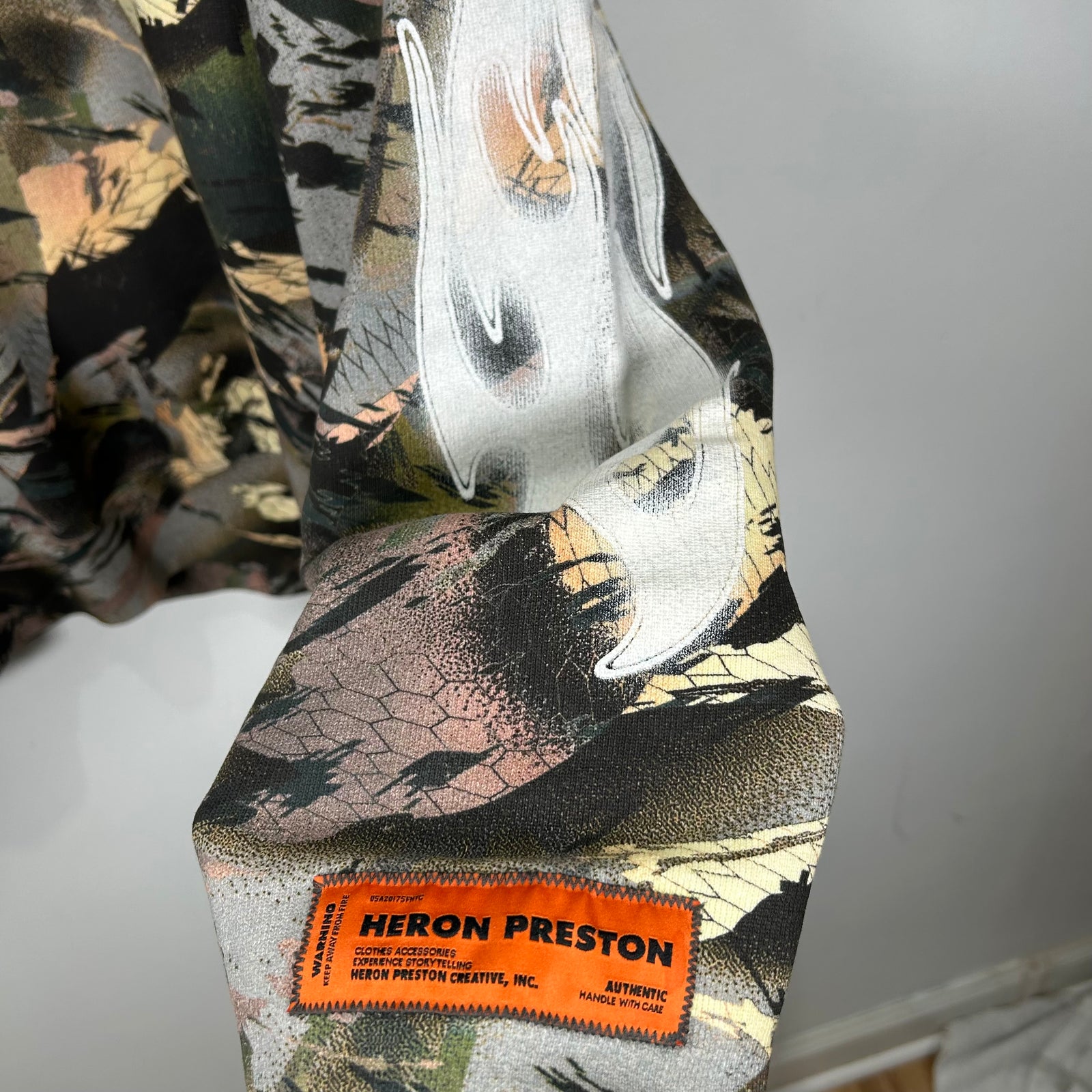 Heron Preston Camouflauge Reaper Patch Crewneck Size L