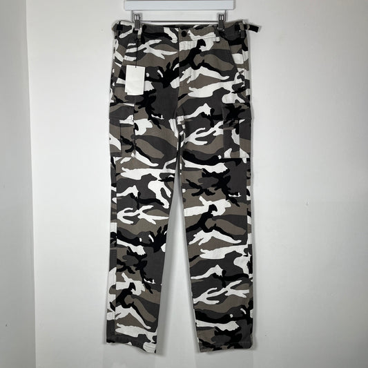 Balenciaga Snow Camo Cargo Pants Size Size 31