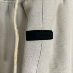 Essential Sweats Size L Silver Cloud