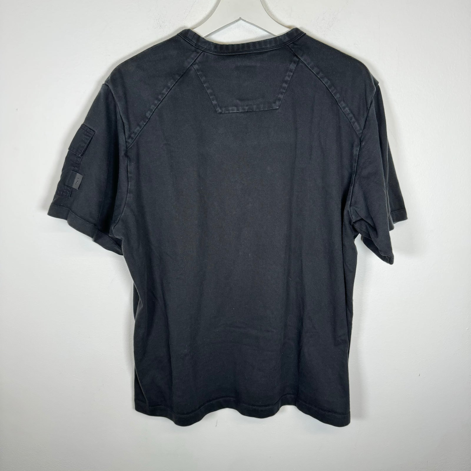 Juun.J Black Cargo Tee Size M