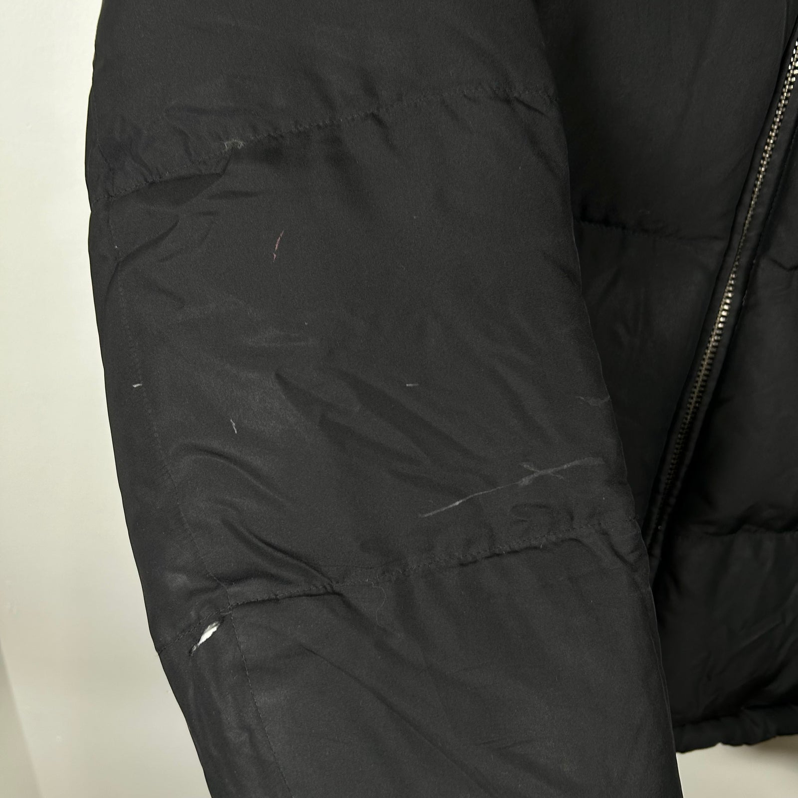 Prada Black Puffer Jacket Size 50