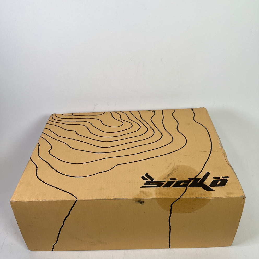 Sicko 'Born From Pain' Hiking Sneakers