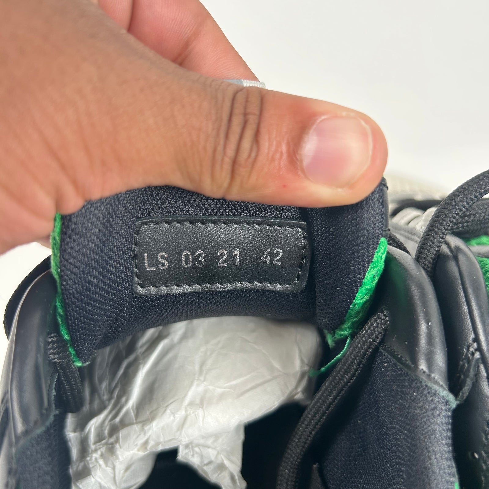 Dior B22 White/Green Sneaker Size 42