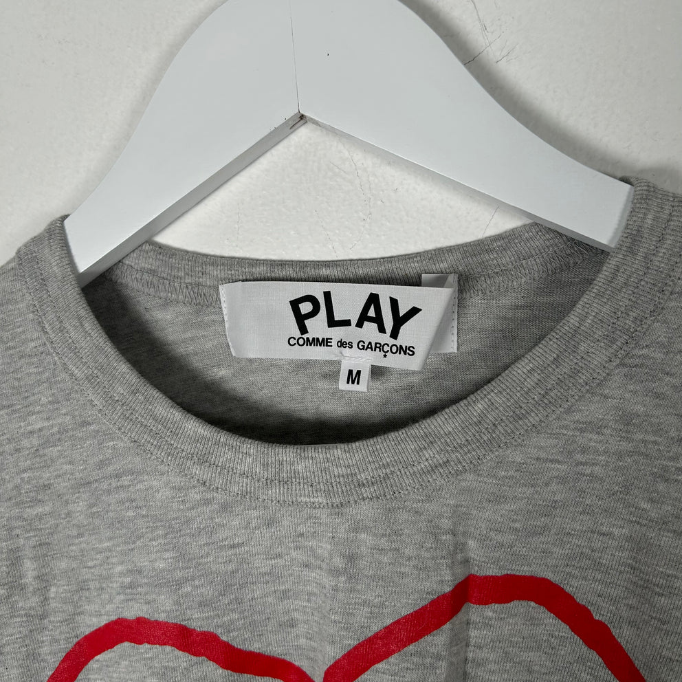 CDG Play Heart Graphic Longsleeve Size M