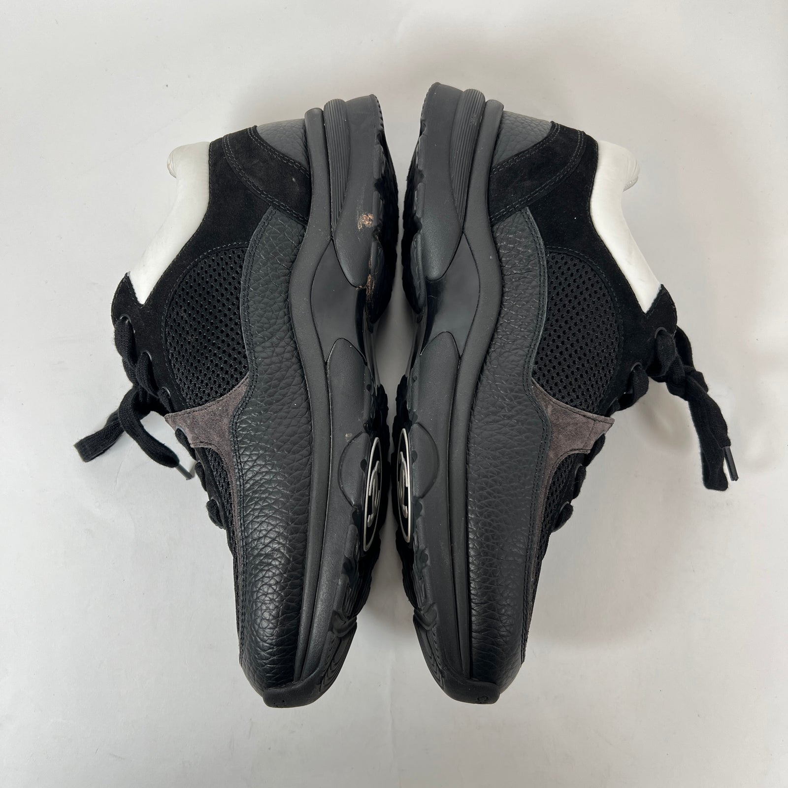 Chanel Black/White Mesh Suede Grained Calfskin Interlocking CC Runners Size 39.5