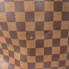 Louis Vuitton Damier Neverfull