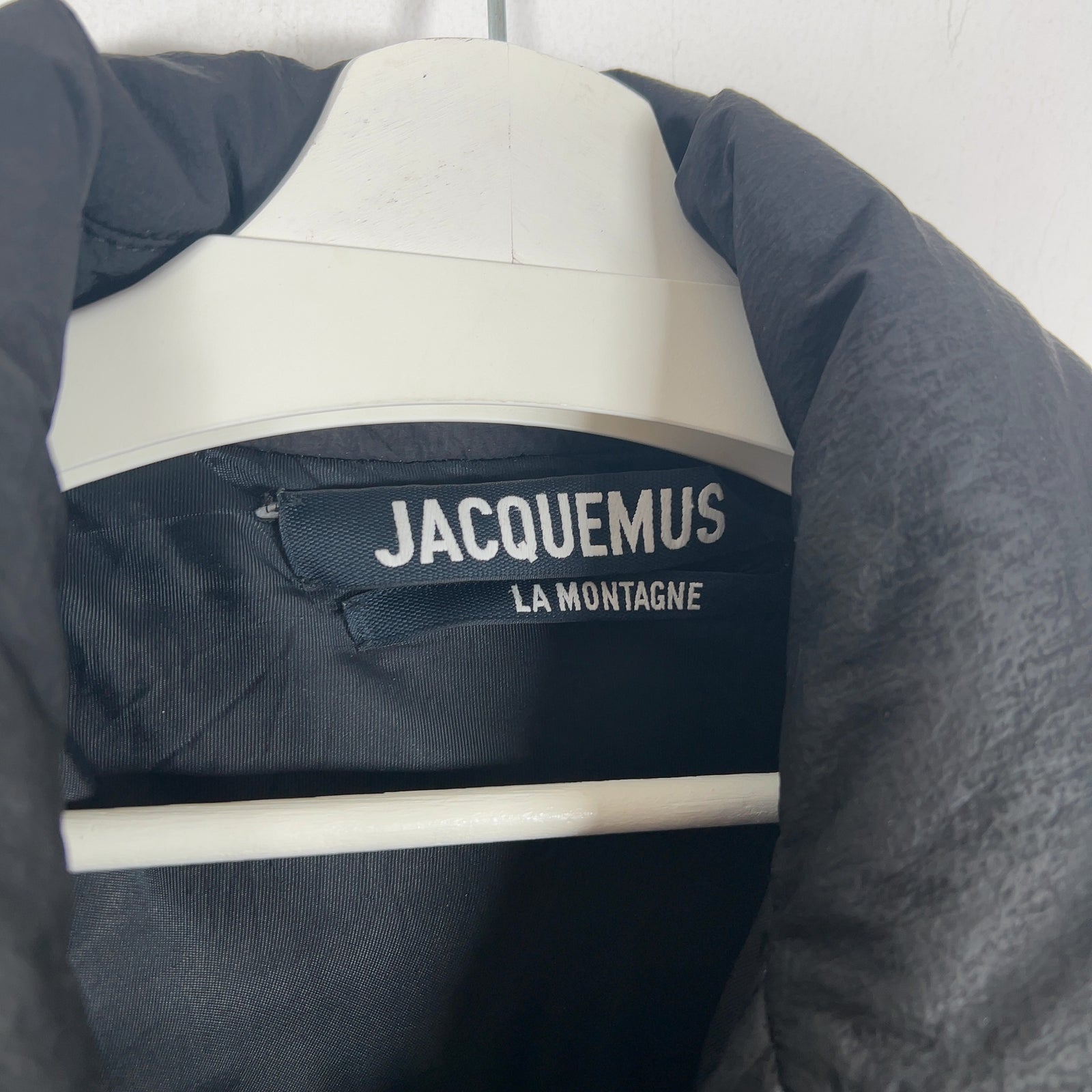 Jacquemus Le Flocon Puffer Jacket