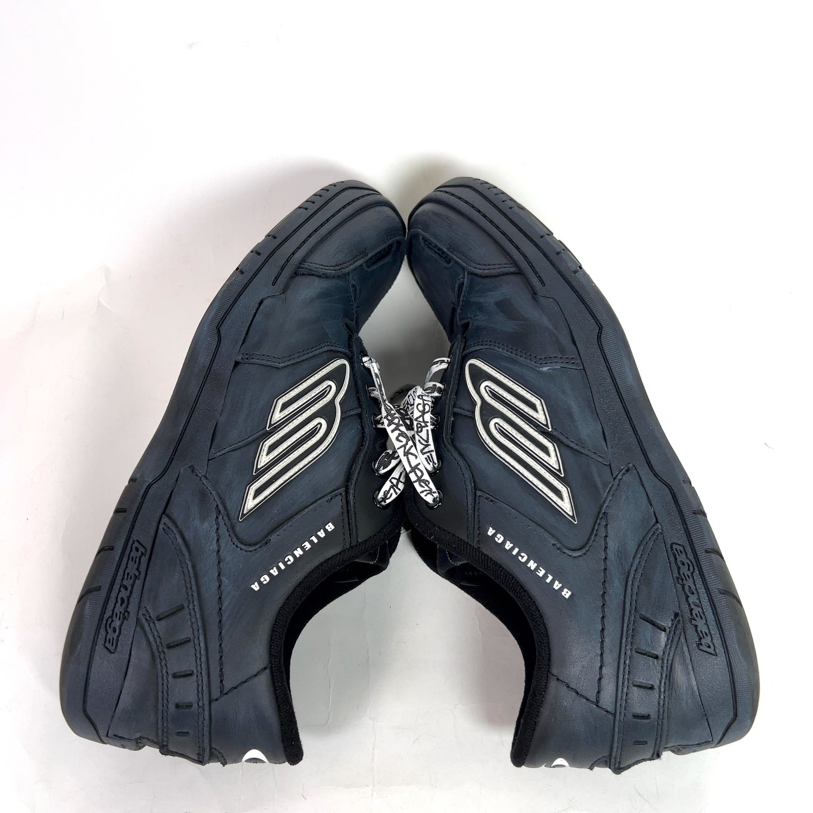 Balenciaga Hamptons Worn-Out Lowtop Sneakers