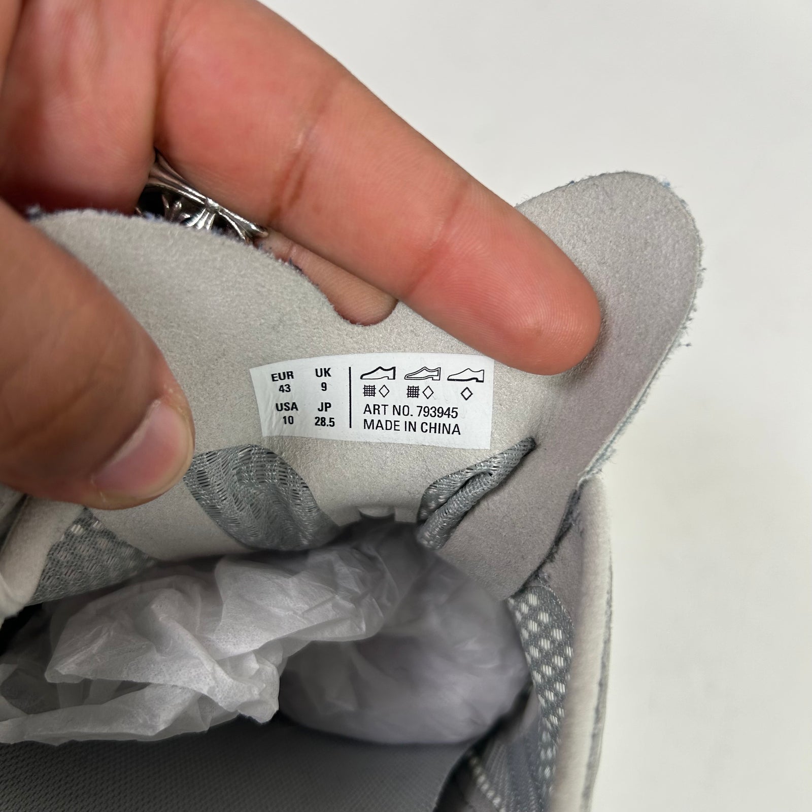 Balenciaga Worn-Out Circuit Runners