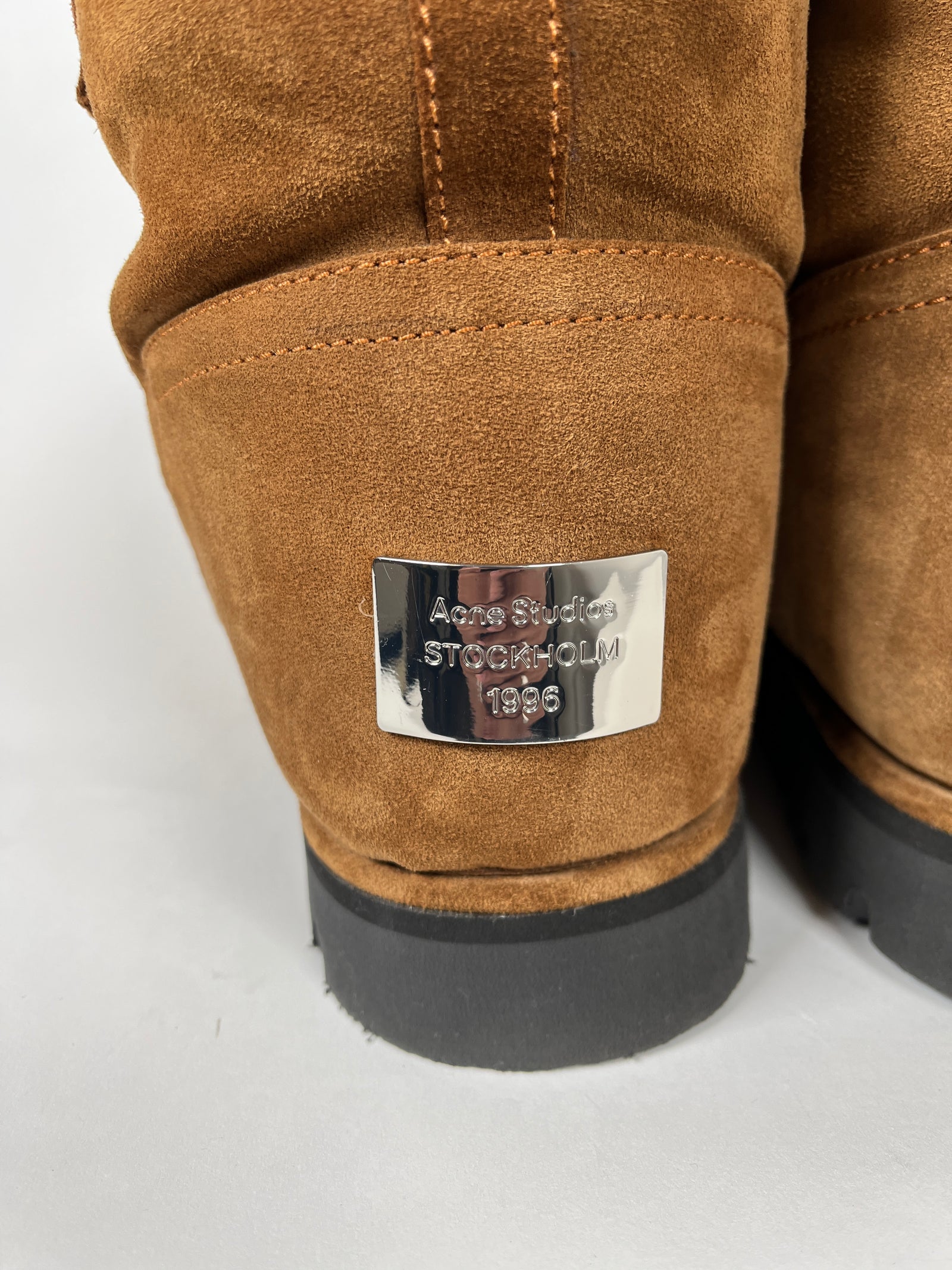 Acne Studios Brown Low Shearling Boots Size 42