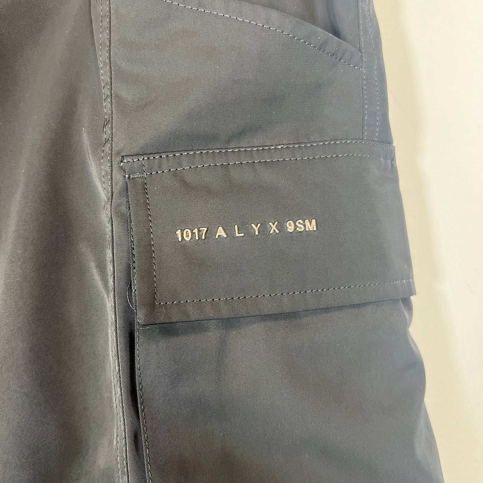 1017 Alyx Black Tactical Cargo Shorts Size 36