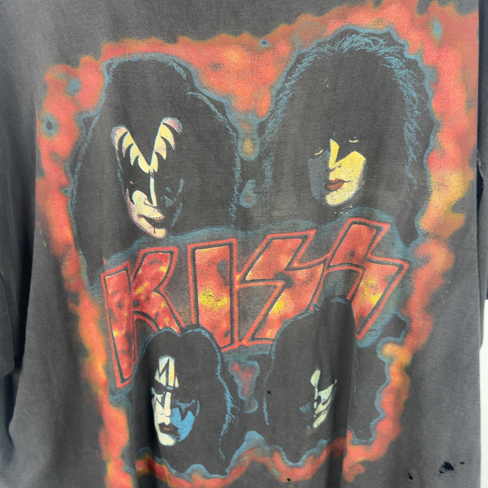 Vintage Distressed Kiss 1996 Tour Graphic T-Shirt