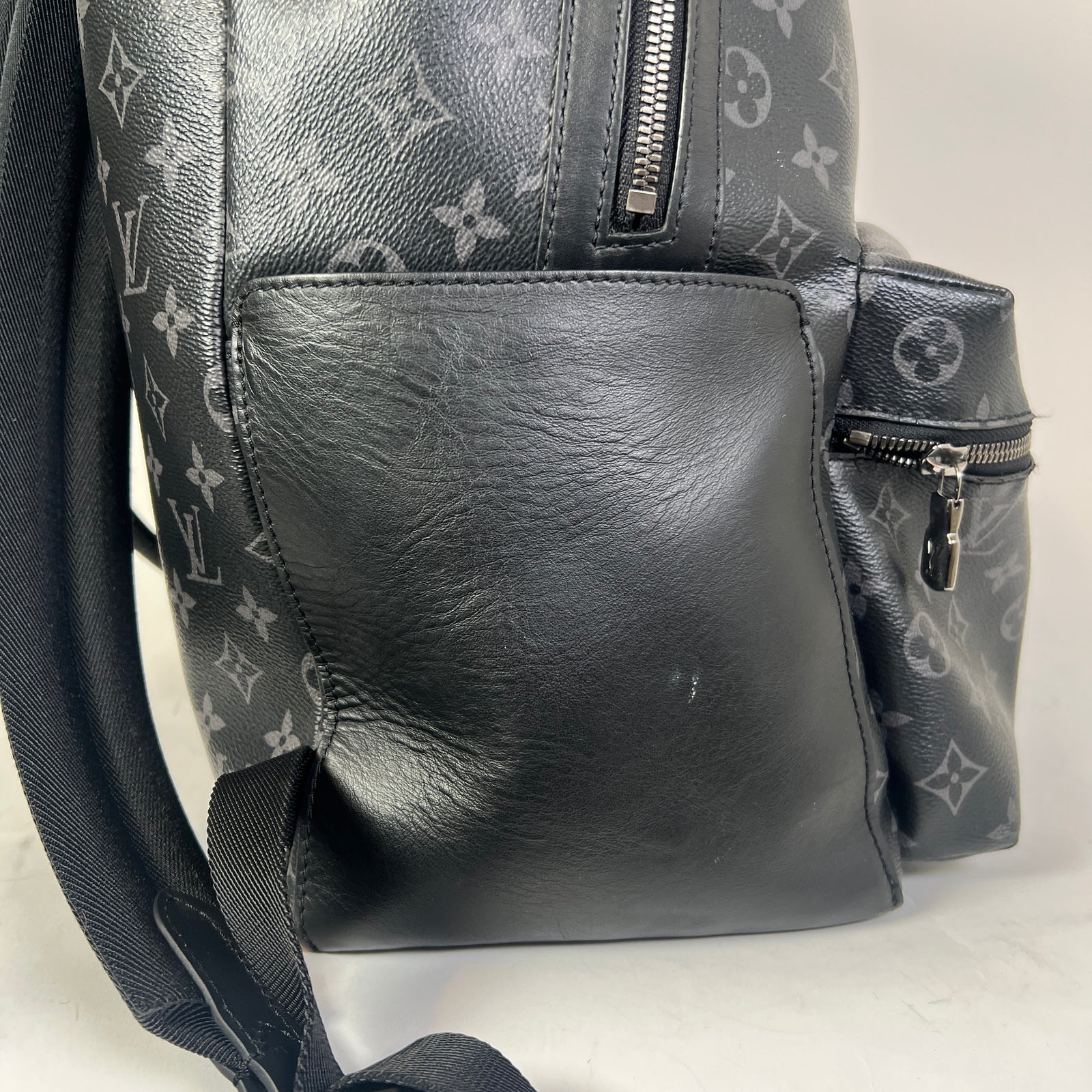 Louis Vuitton Discovery Backpack Eclipse Monogram