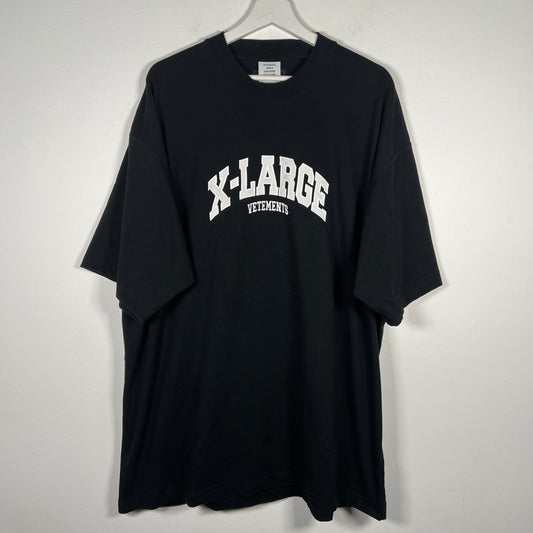 Vetements Black 'X-Large' Logo Tee Size M