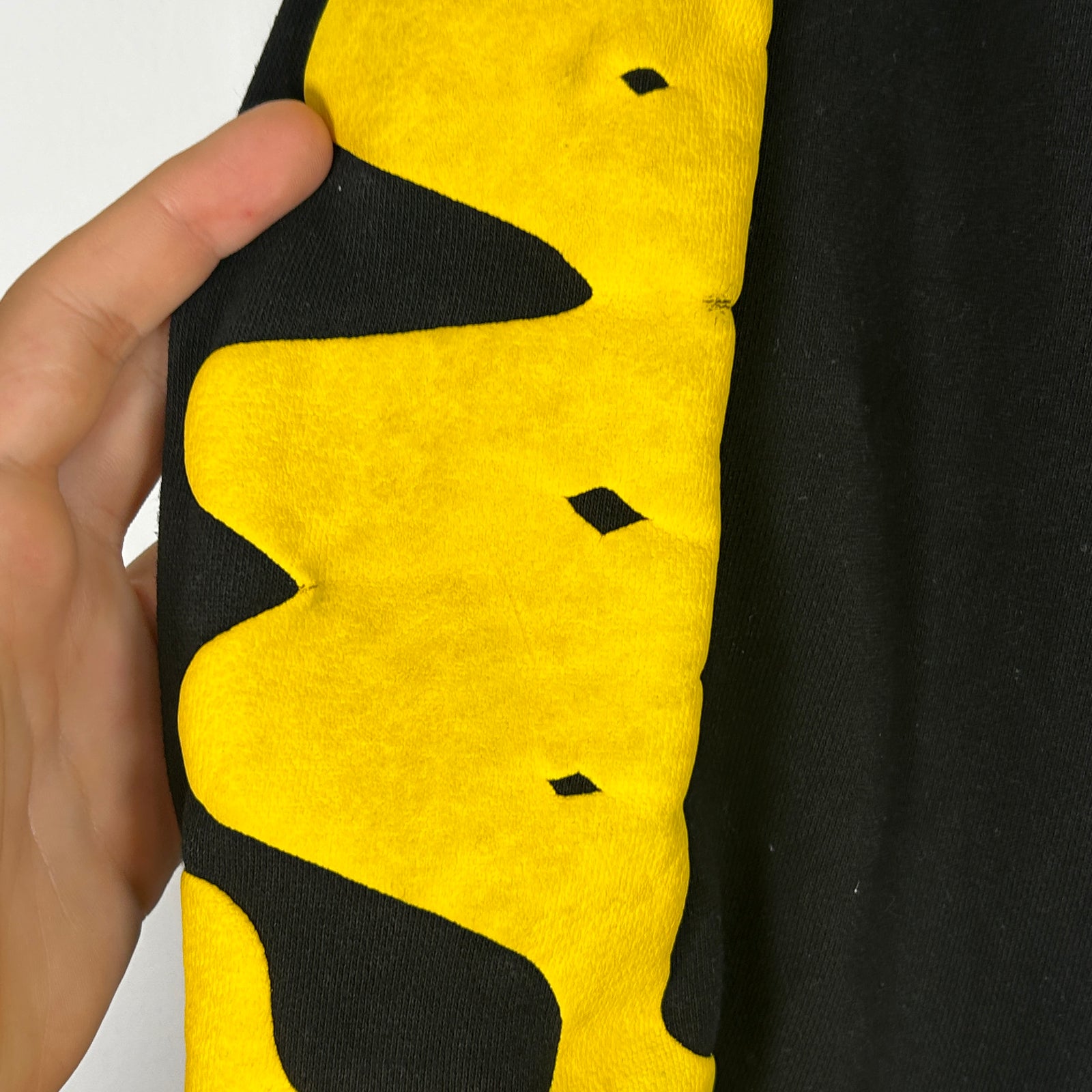 Sp5der Black/Yellow Beluga Sweatpants Size M