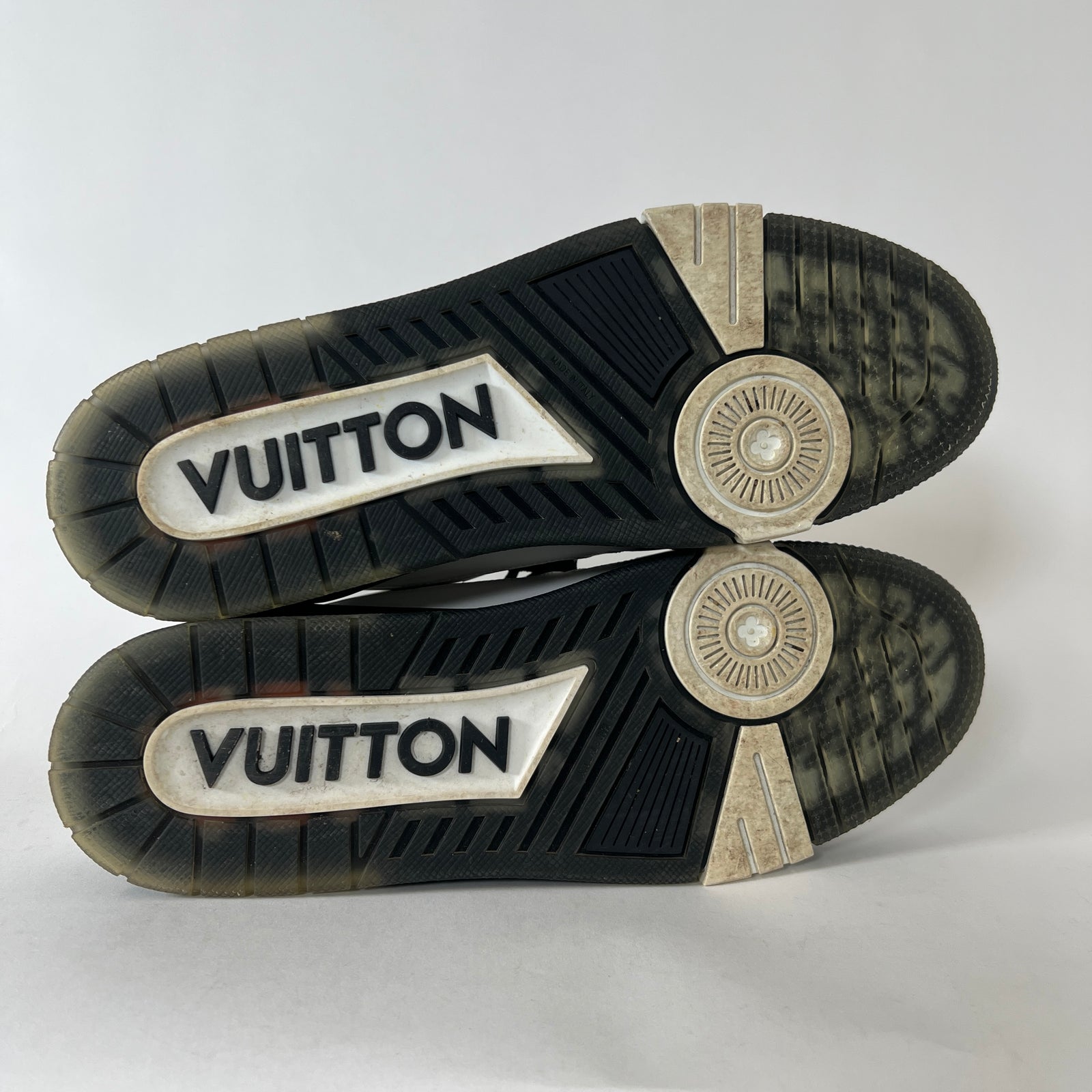 Louis Vuitton White/Black Trainers Sz LV11