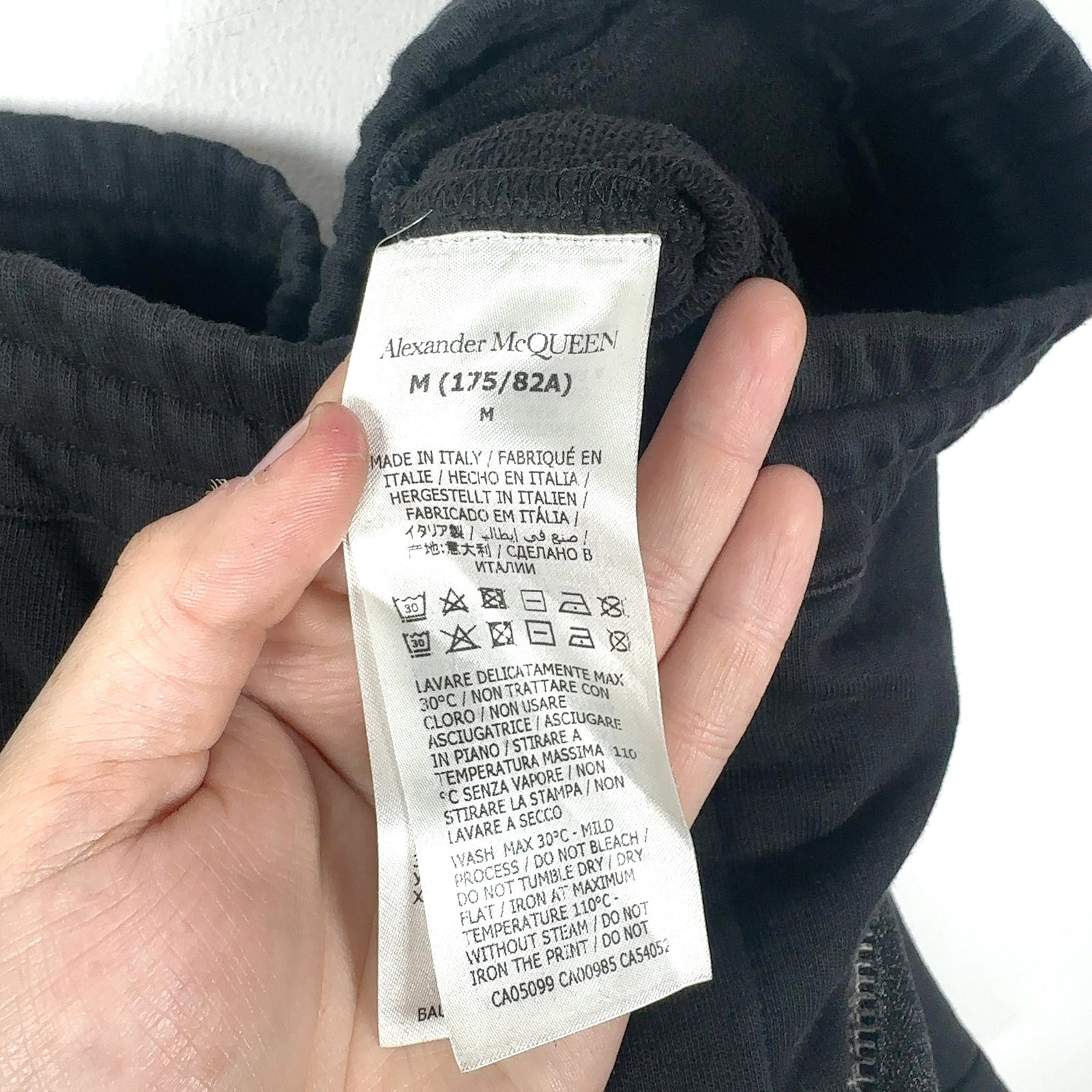 Alexander McQueen Black ZipperGraphic Sweat-Shorts