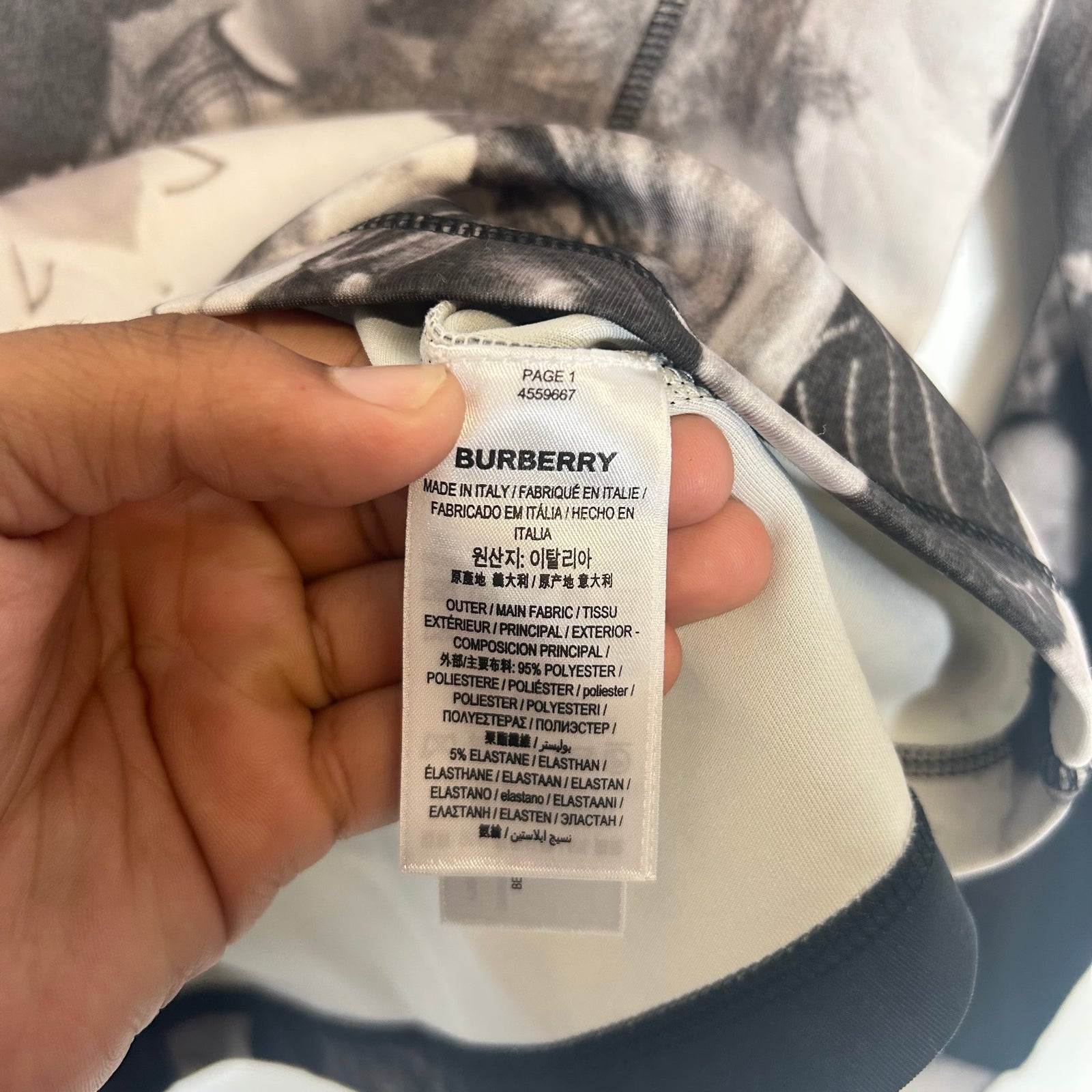 Burberry Riot Quarter Zip Top Size S