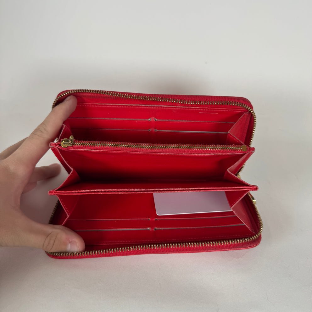 Louis Vuitton Red Epi Patent Leather Zippy Wallet