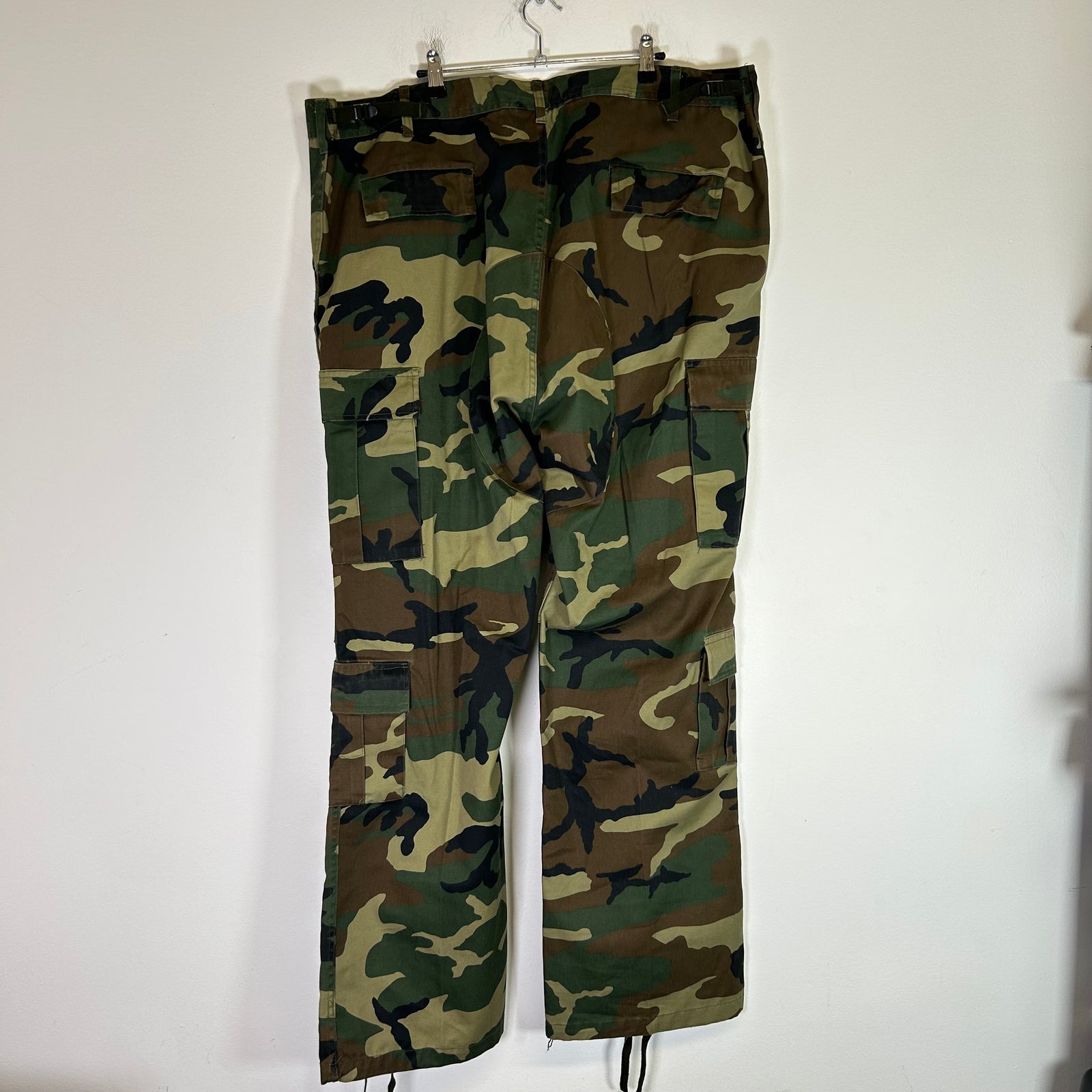 GV Gallery Rasperry Hills Camo Cargo Pants