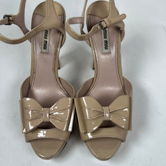 Miu Miu Beige Patent Leather Bow Heels Size 39