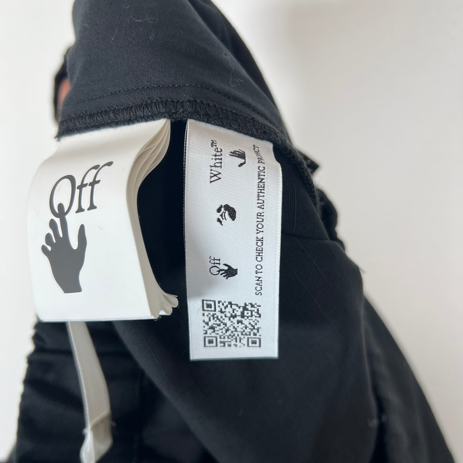 Off-White Black Ripstop Chino Pants Size L