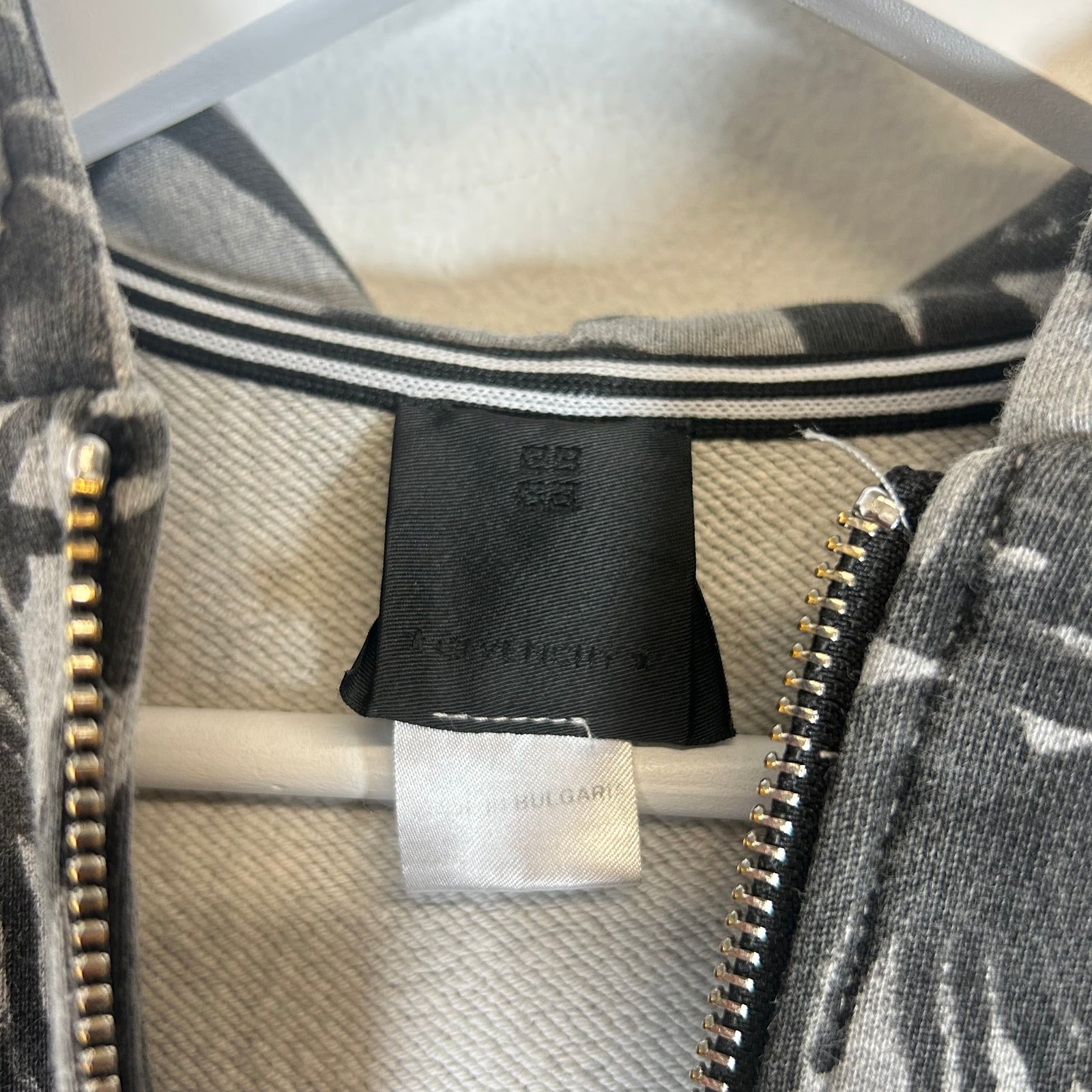 Givenchy x Chito Kids Grey Zip-Up Size OS