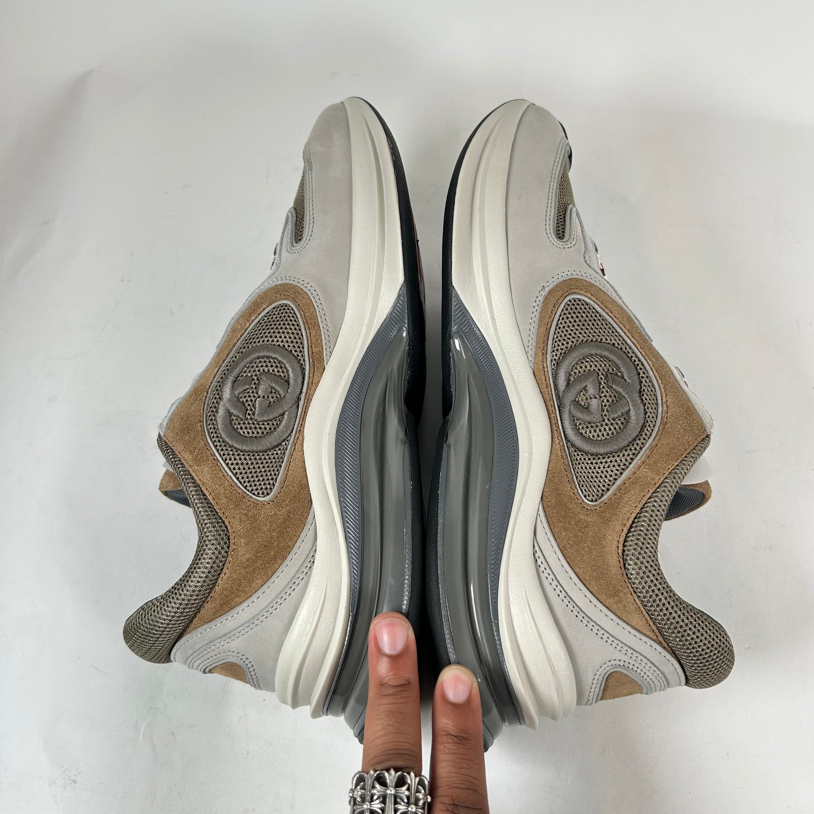 Gucci Gray/Brown Interlocking G Runners Size GG 9