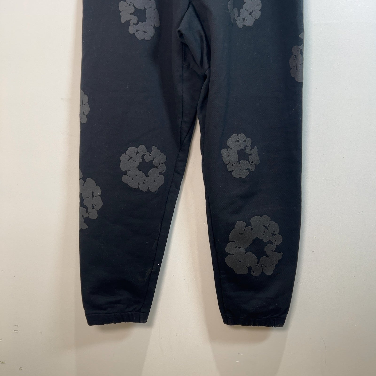 Denim Tears Black Mono Wreath Sweatpants Size S