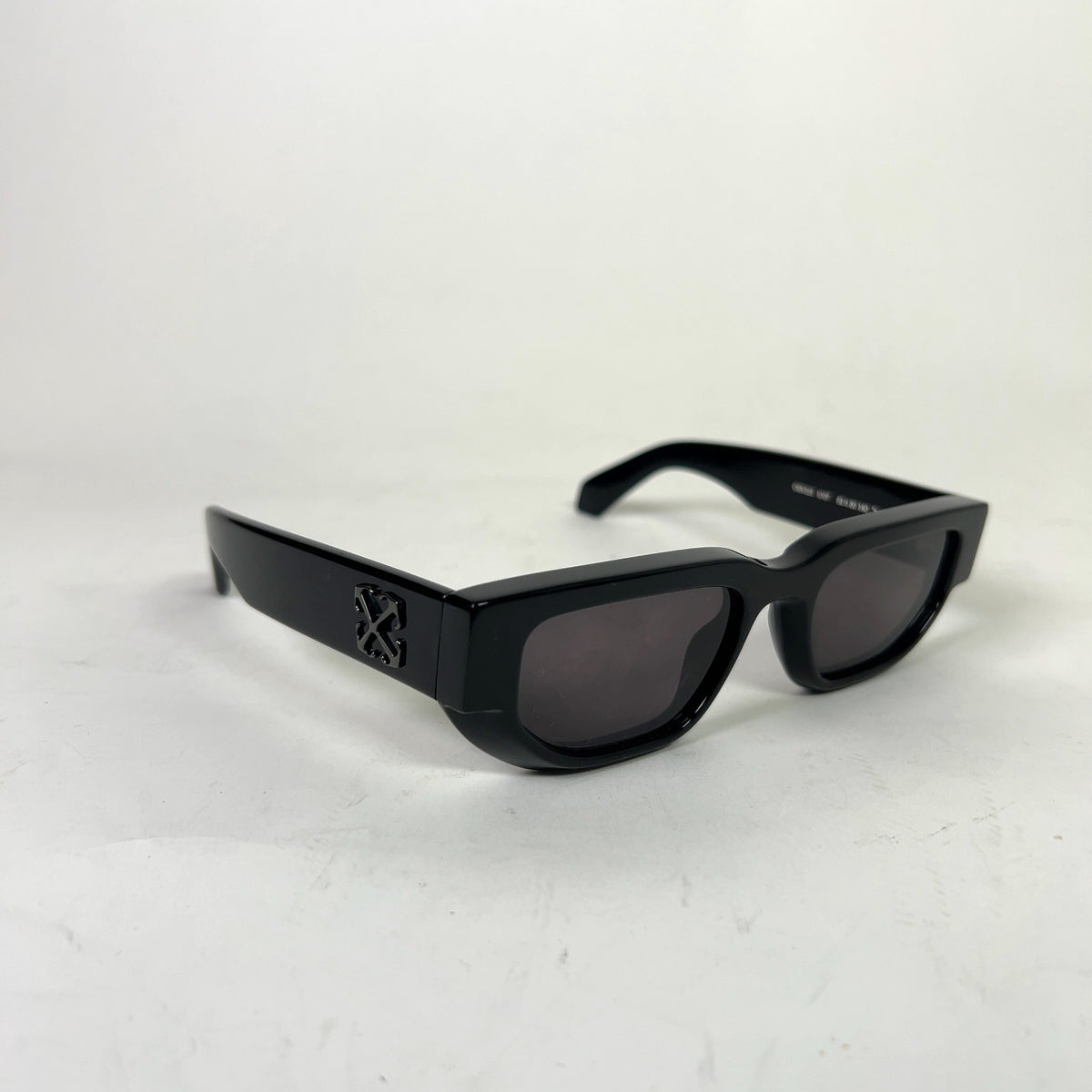 Off-White Arrow Rectangular Sunglasses
