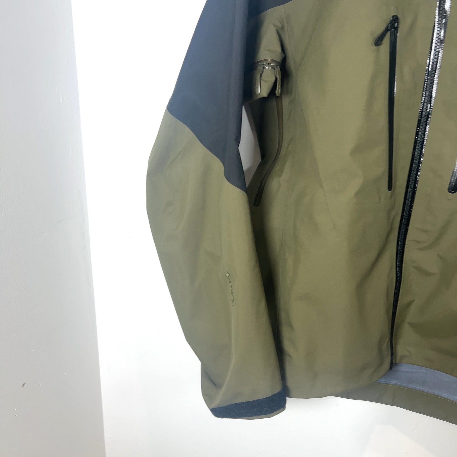 Arc'Teryx Alpha SV Olive Two Tone Jacket