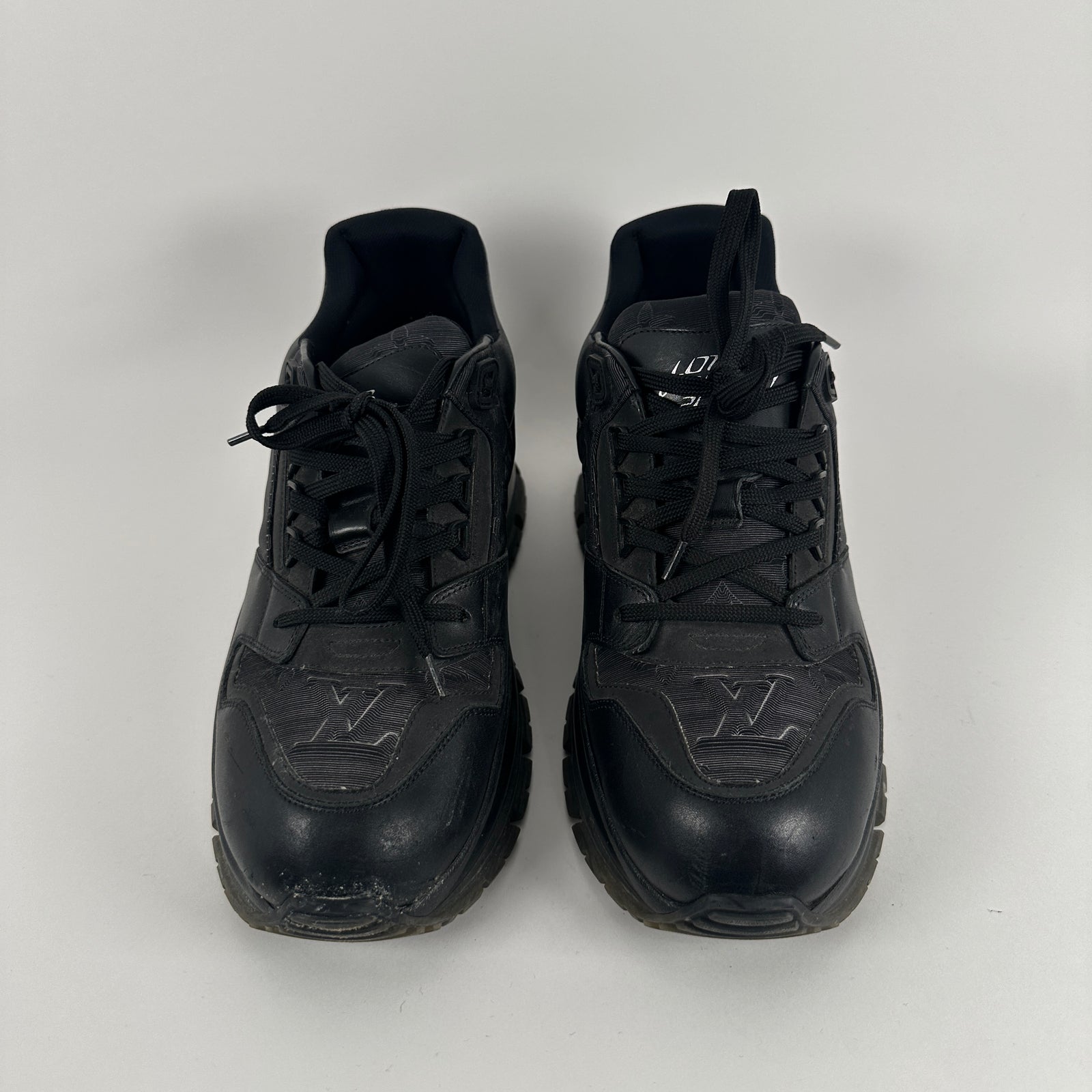 Louis Vuitton 2054 Chunky Low Top Sneaker Size 7.5