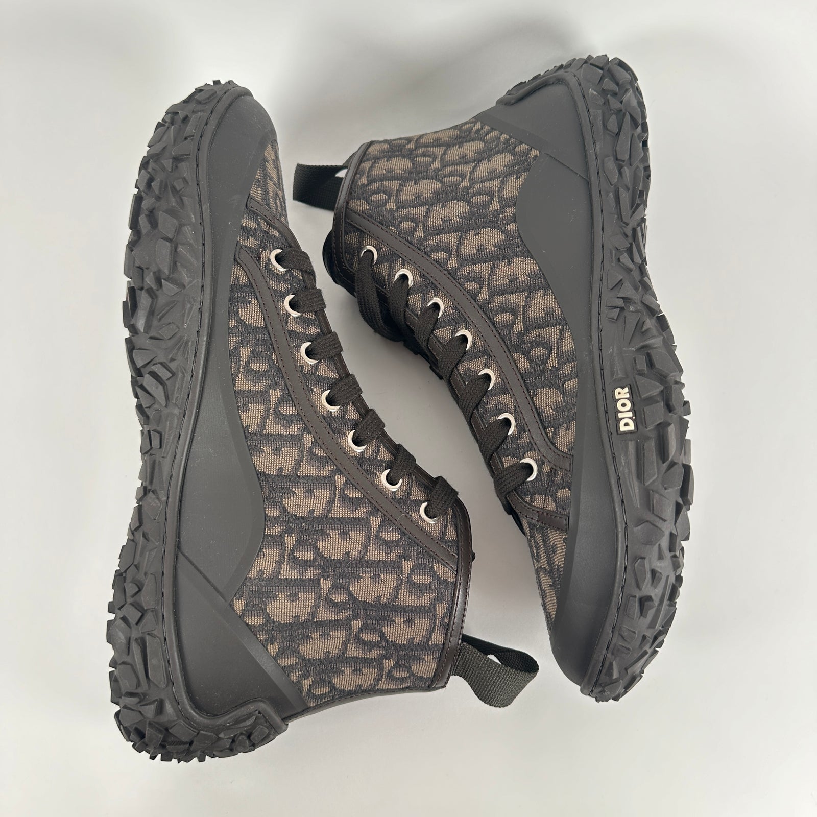 Dior B28 Oblique Brown Size 42