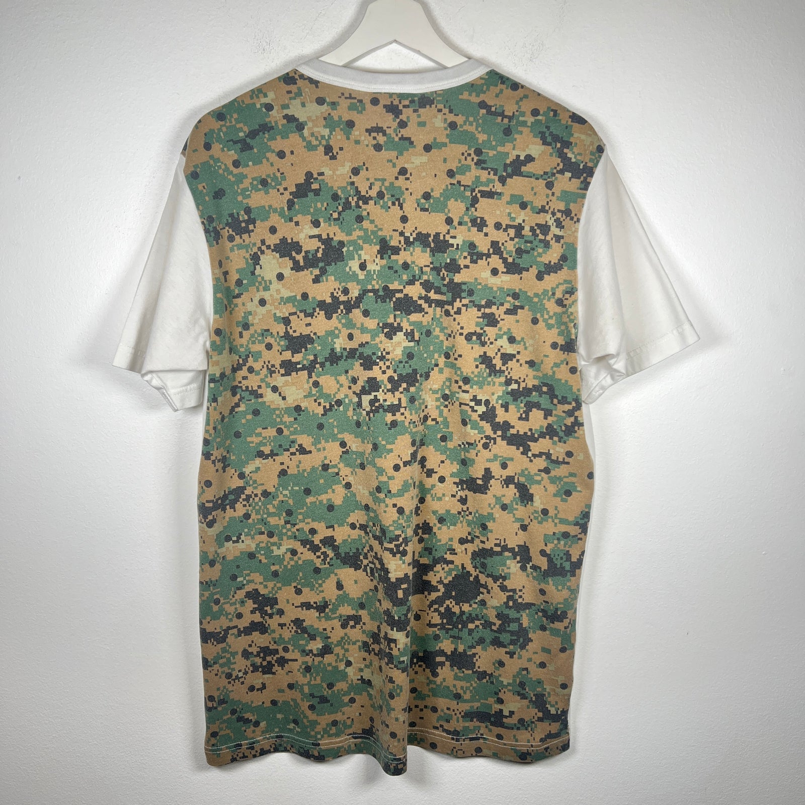 Supreme x CDG White Digital Camo Box Logo Size M