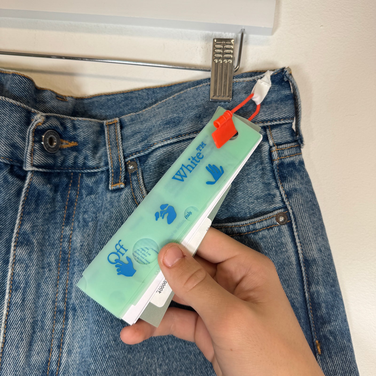 Off-White Blue Sraight Leg Jeans Size 30