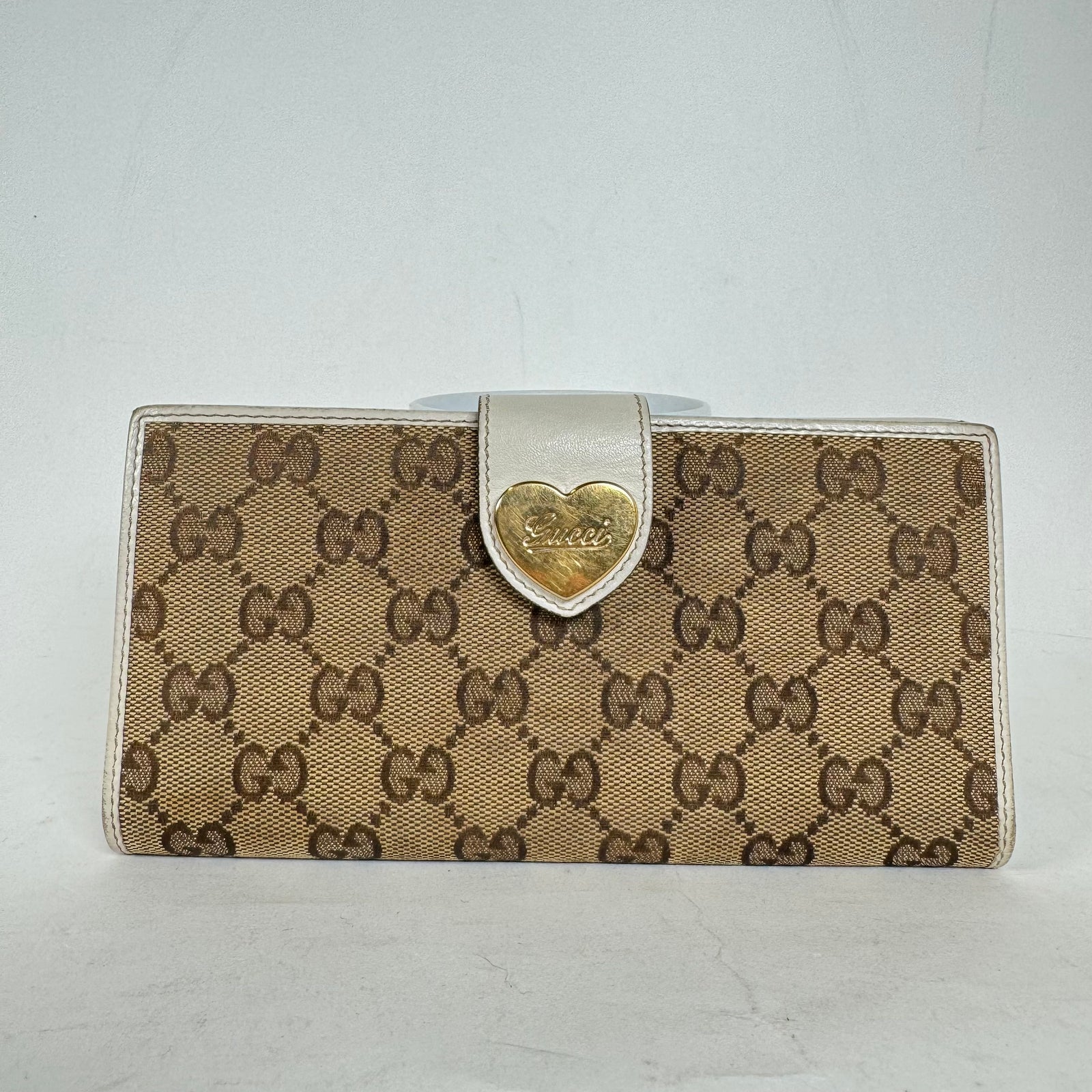 Gucci Beige GG Heart Monogram Wallet