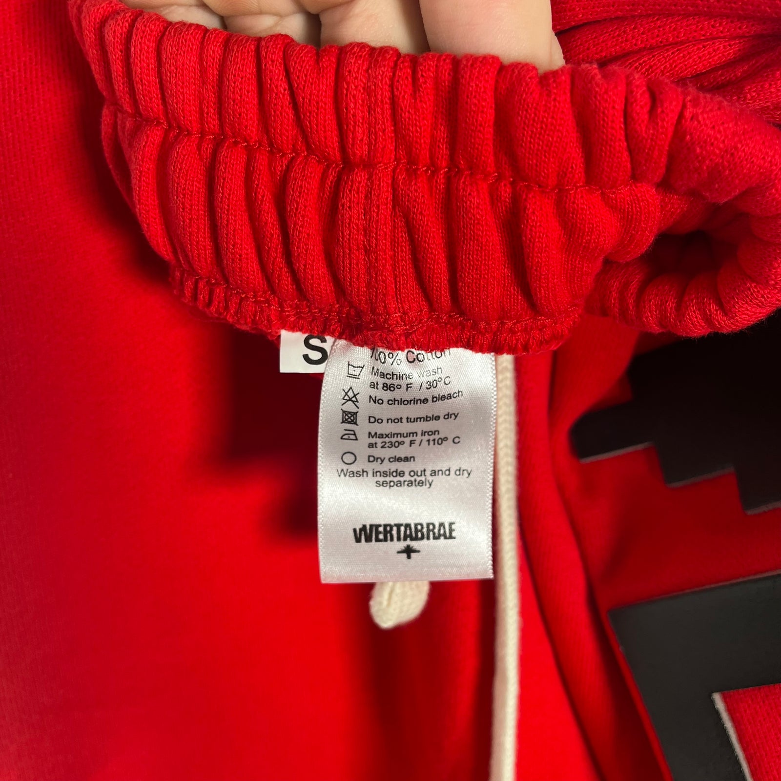 Vertabrae Red Shorts Size S
