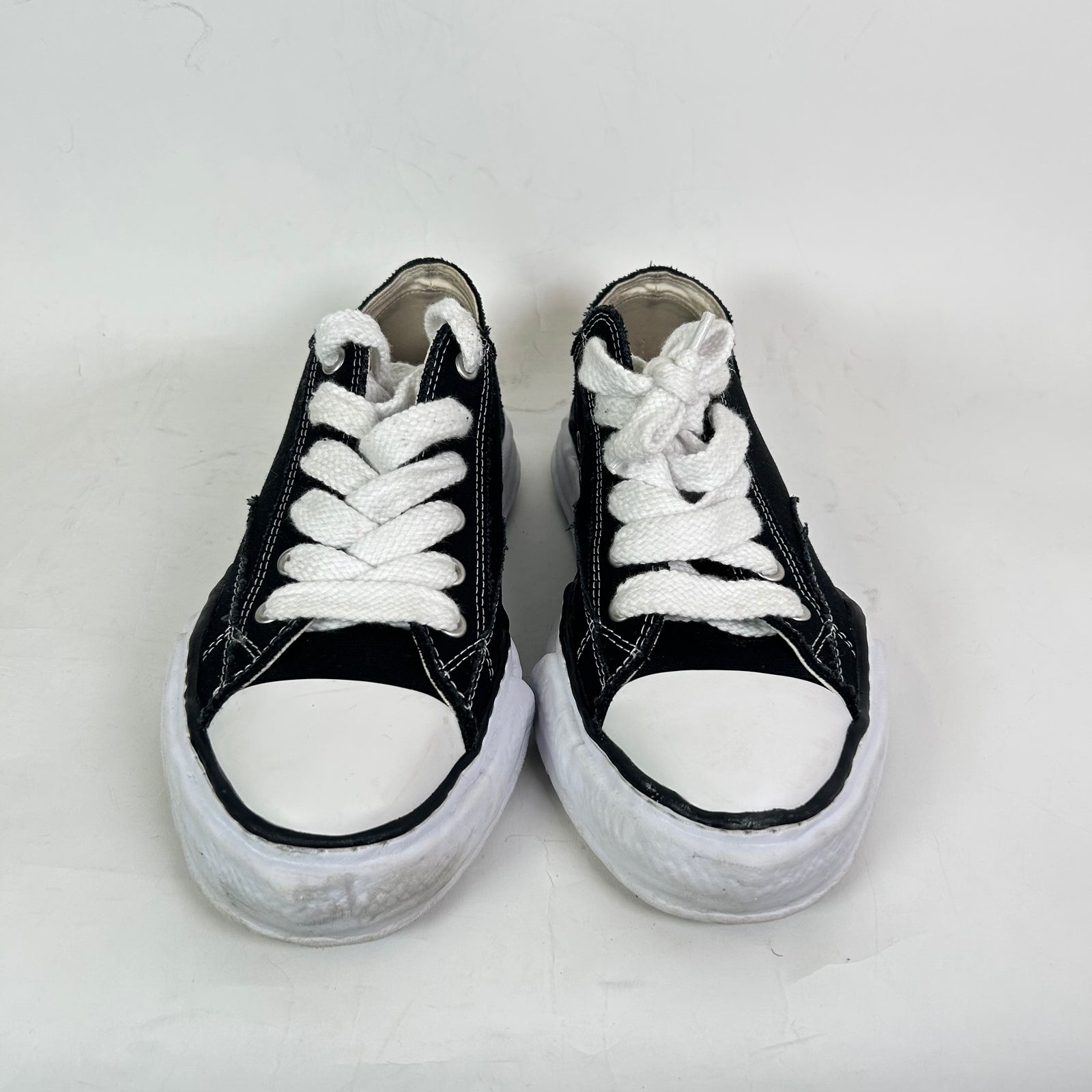 Maison Mihara Yasuhiro Black/White Peterson OG Sole Canvas Low-Top Sneaker Size 45