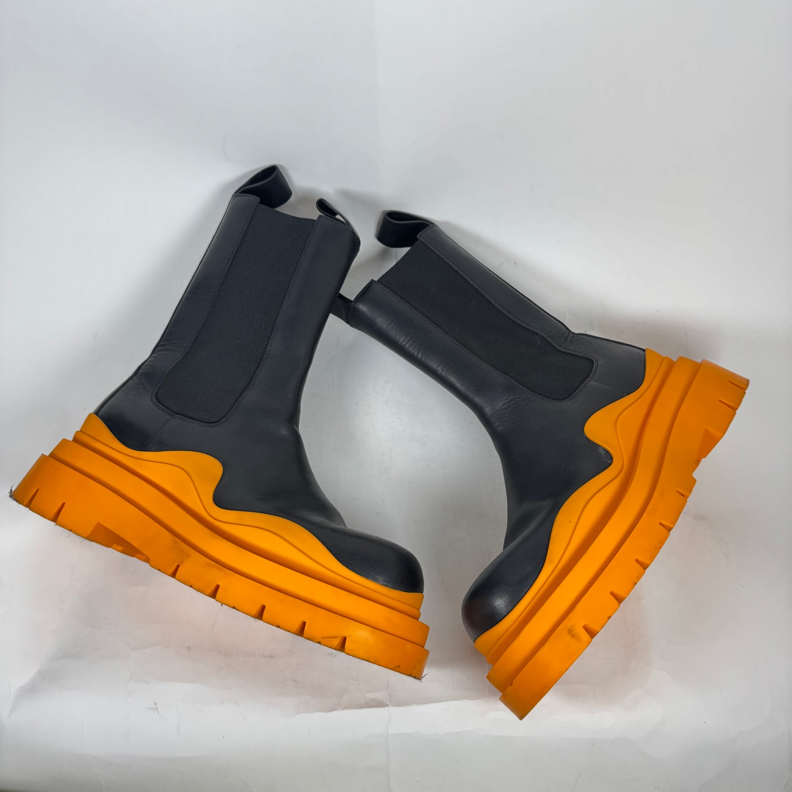 Bottega Veneta Black/Yellow Tire Chelsea Boot Size 43