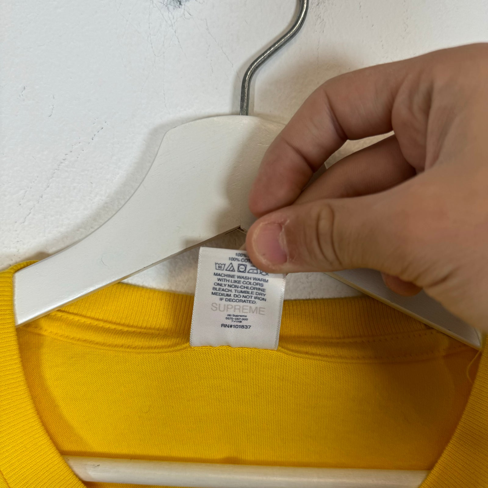 Supreme Yellow/Green Logo T-shirt Size XL