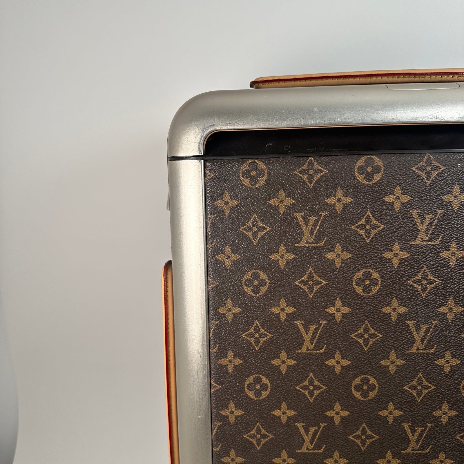 Louis Vuitton Monogram Horizon Luggage 50