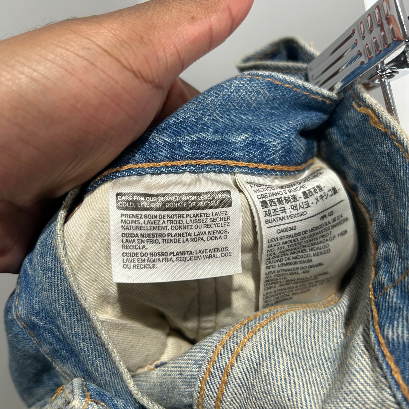 Off-White Levi's x Denim Tears 501 "Message In A Tear" Blue Jeans Size 36