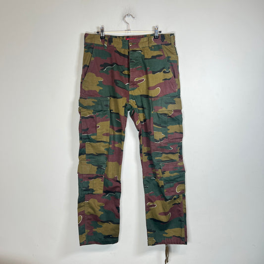 Supreme SS18 Woodland Camo Cargo Pants Size 30