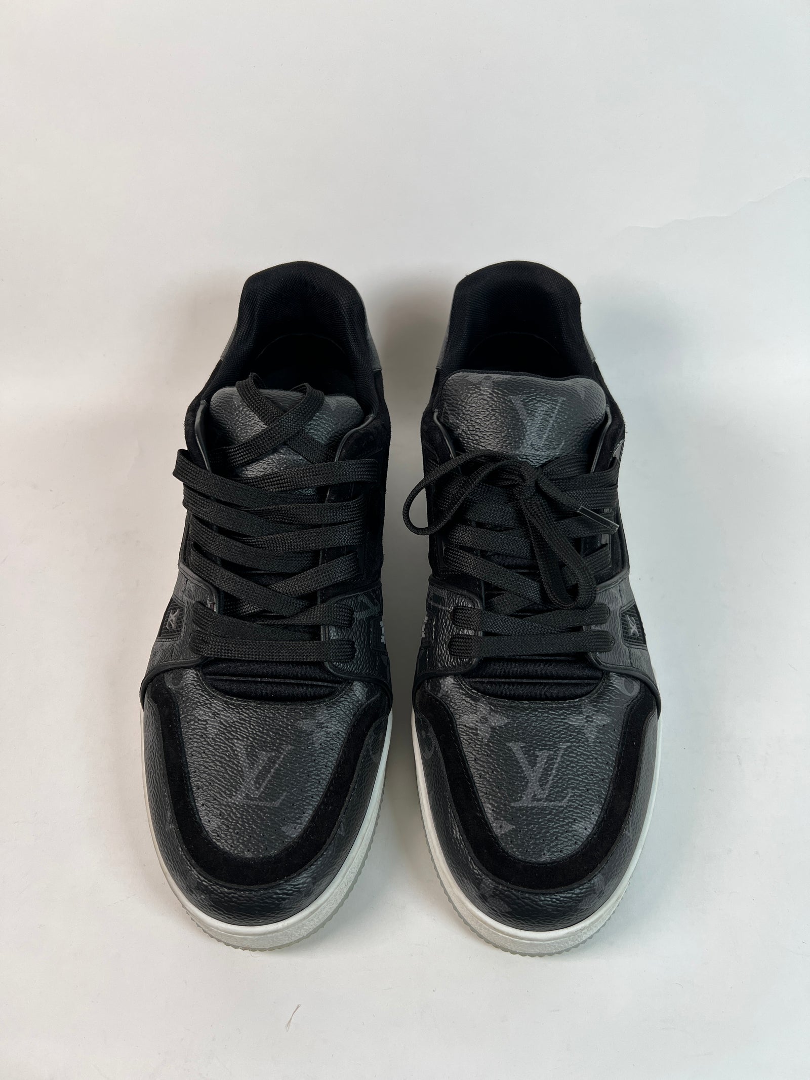 Louis Vuitton Black Monogram Trainers Sz LV8