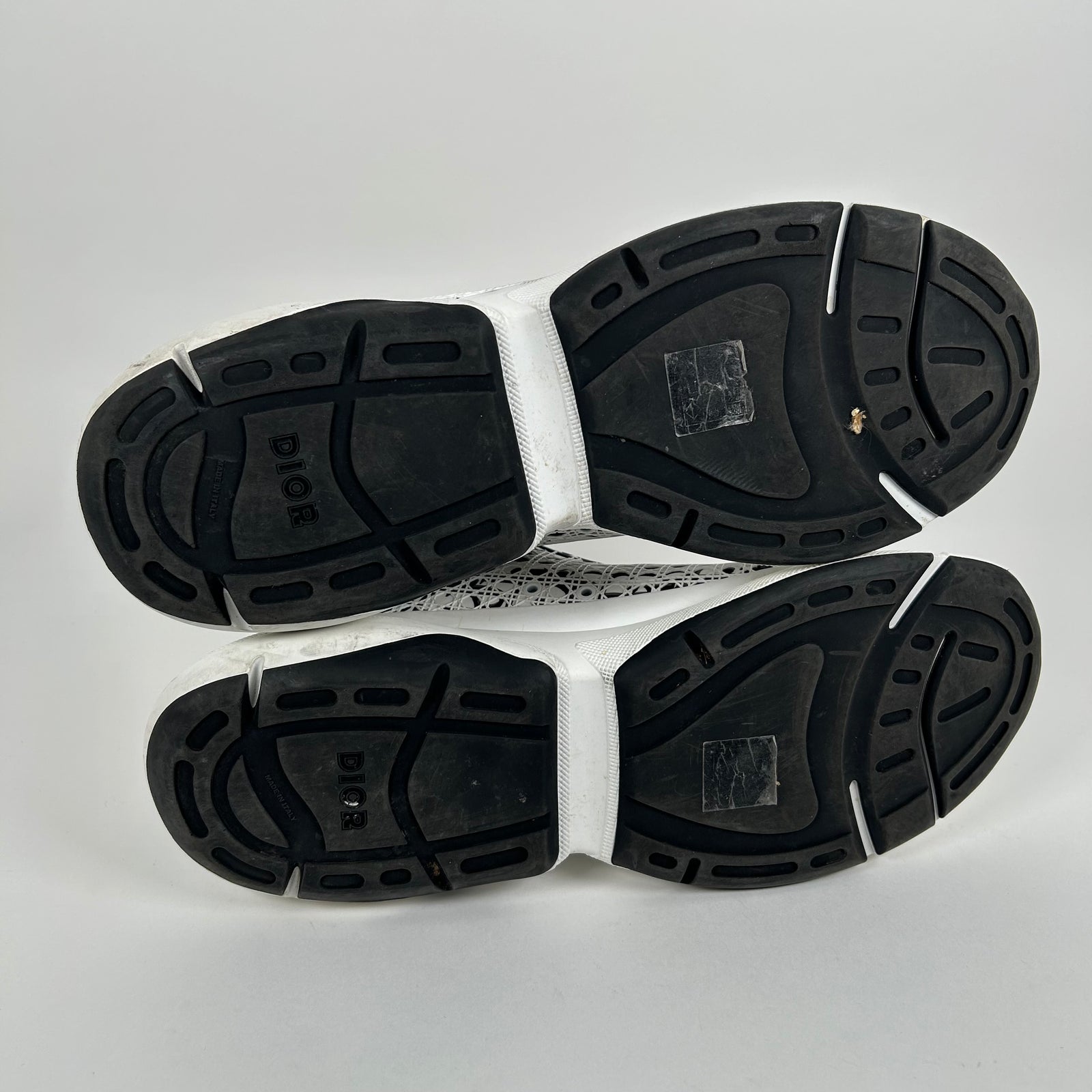Dior B24 White And Black Monogrom Oblique Cannage Size 45