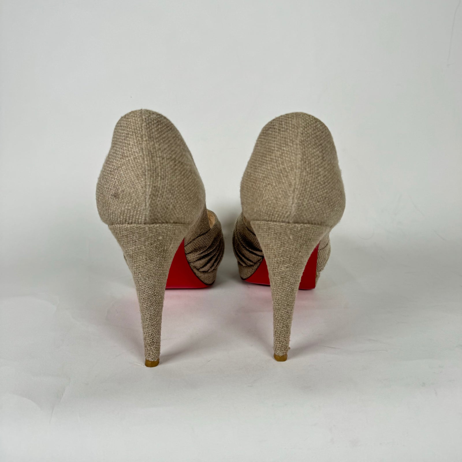Christian Louboutin Beige Canvas Greissimo Pump 100 Heels Size 37.5